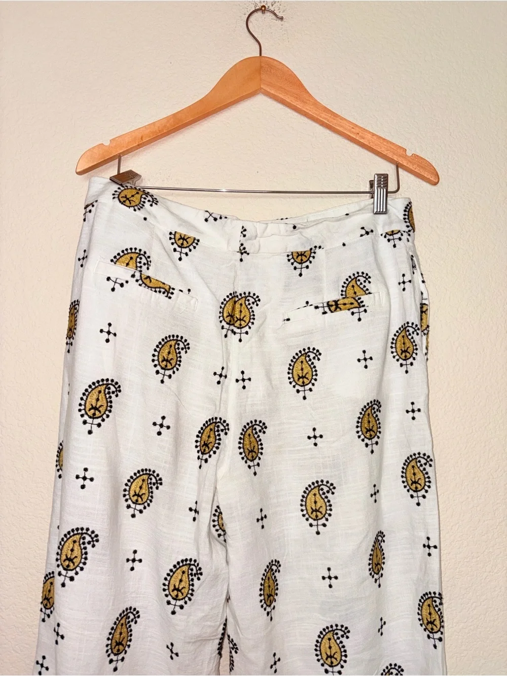 ZARA. White Yellow Embroidered Linen Blend Wide Leg Pants Side Pockets XL